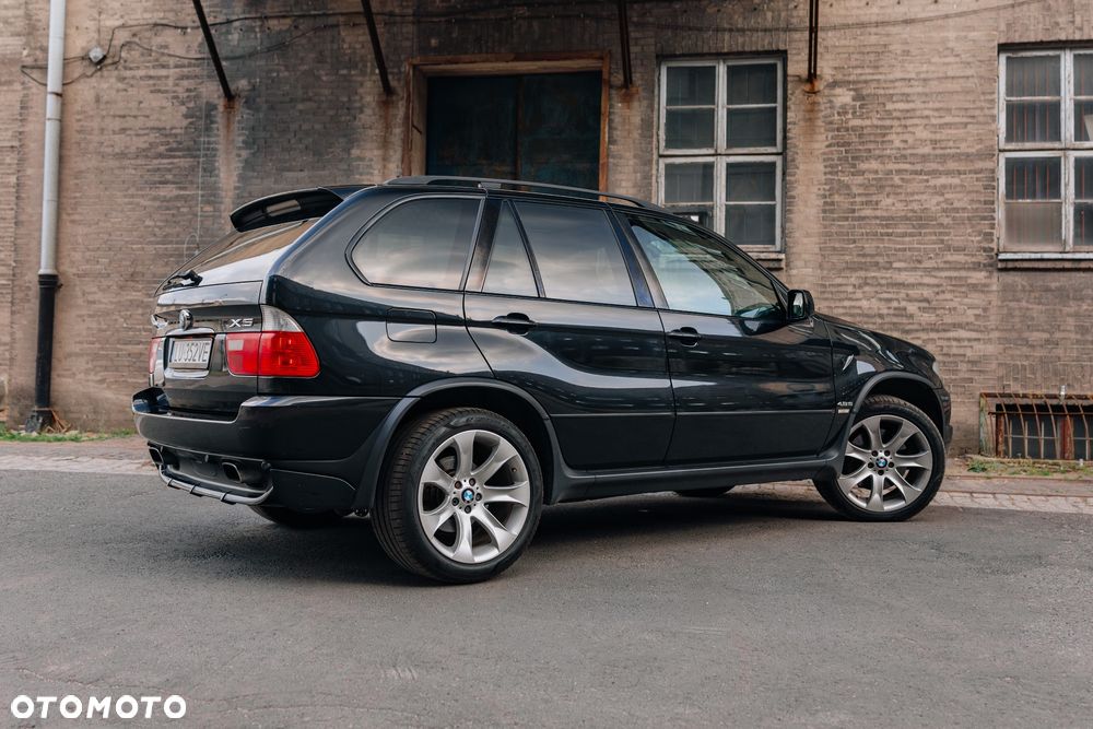 BMW X5 4.8 is - 11
