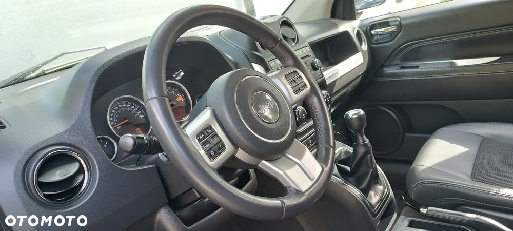 Jeep Compass 2.0 4x2 North - 28