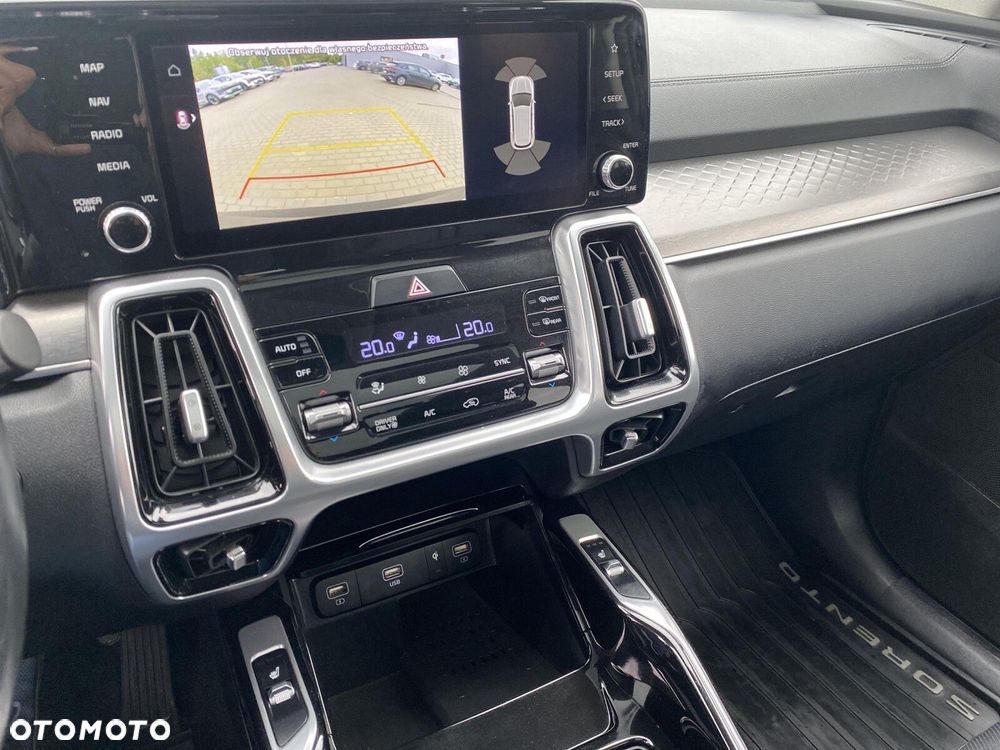 Kia Sorento - 27