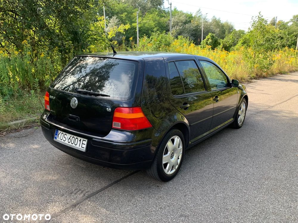 Volkswagen Golf 1.6 Comfortline - 6