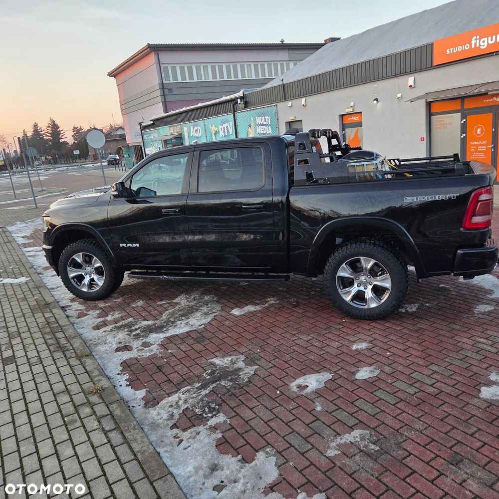 RAM 1500 5.7 Crew Cab Laramie - 6