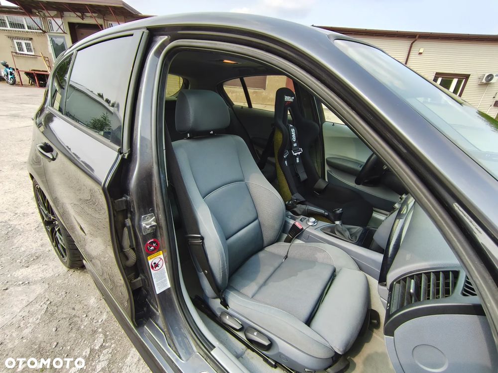 BMW Seria 1 130i - 10