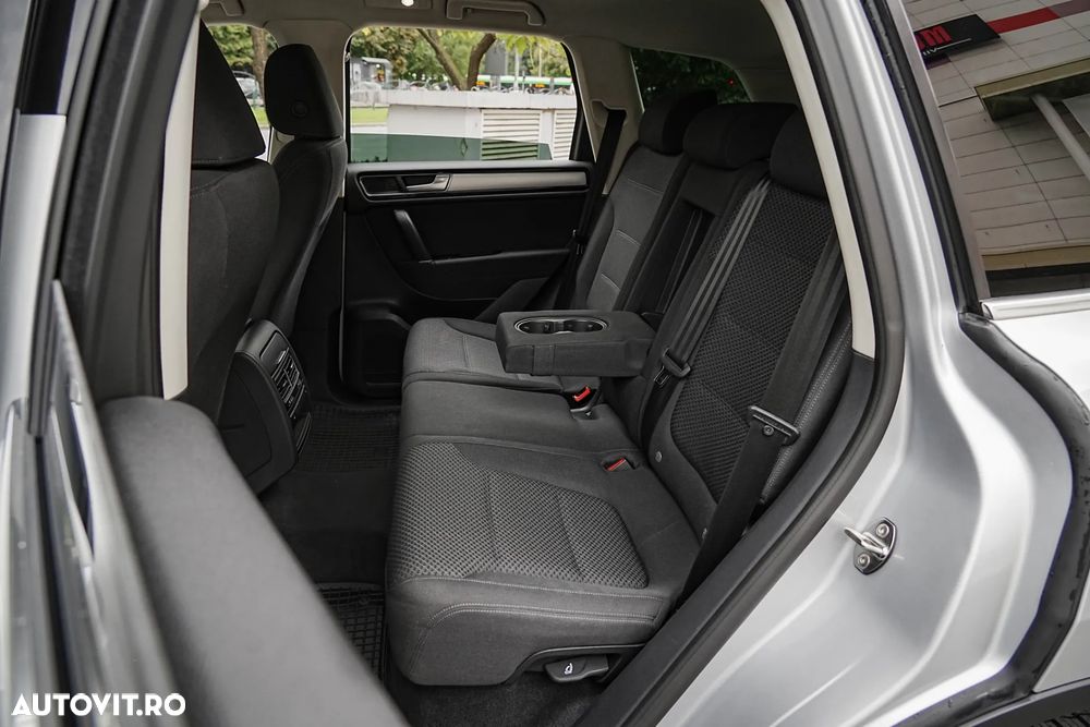 Volkswagen Touareg V6 TDI Elegance - 6
