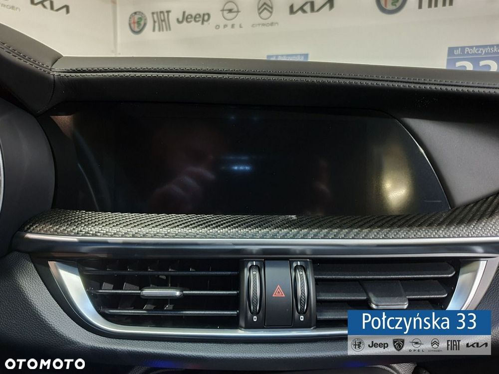Alfa Romeo Stelvio - 20