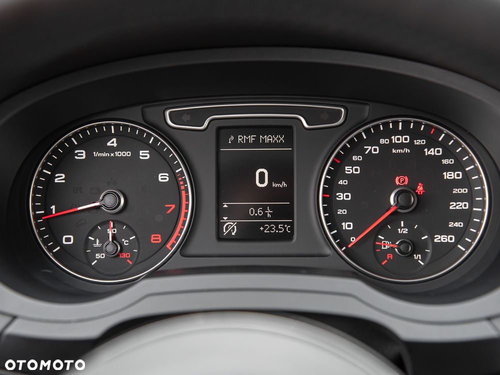 Audi Q3 2.0 TFSI Quattro - 23