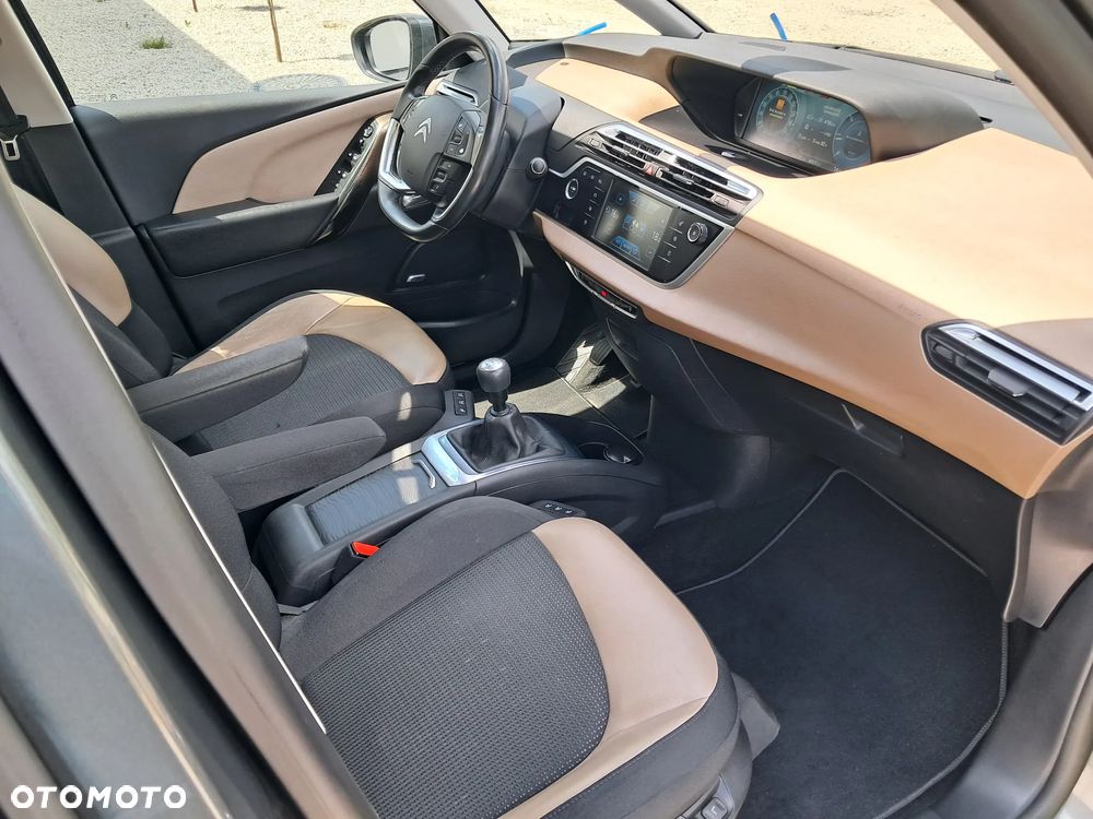 Citroën C4 Picasso e-HDi 115 Exclusive - 17