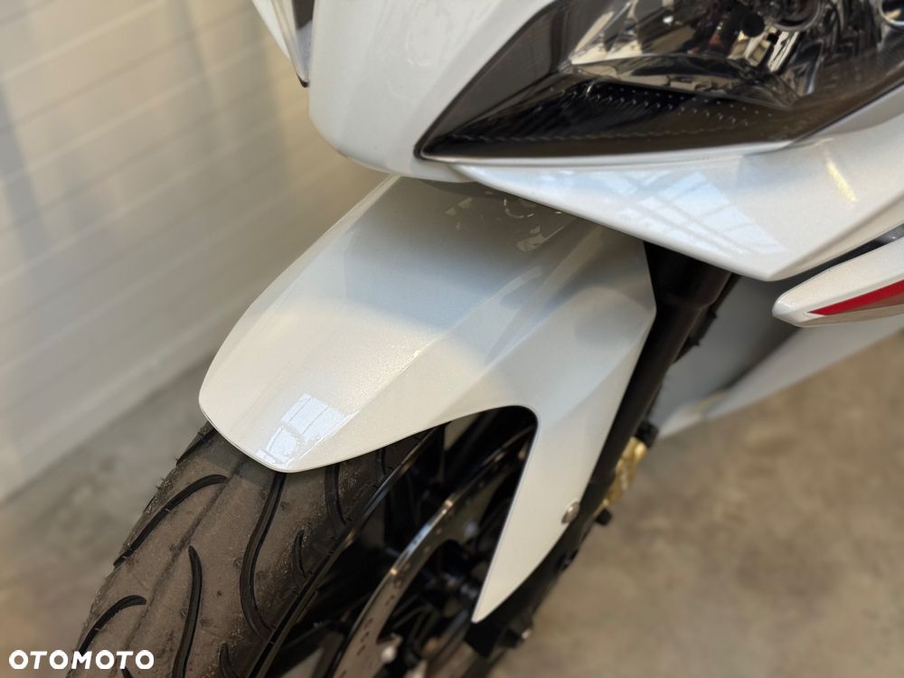 Yamaha R125 - 23