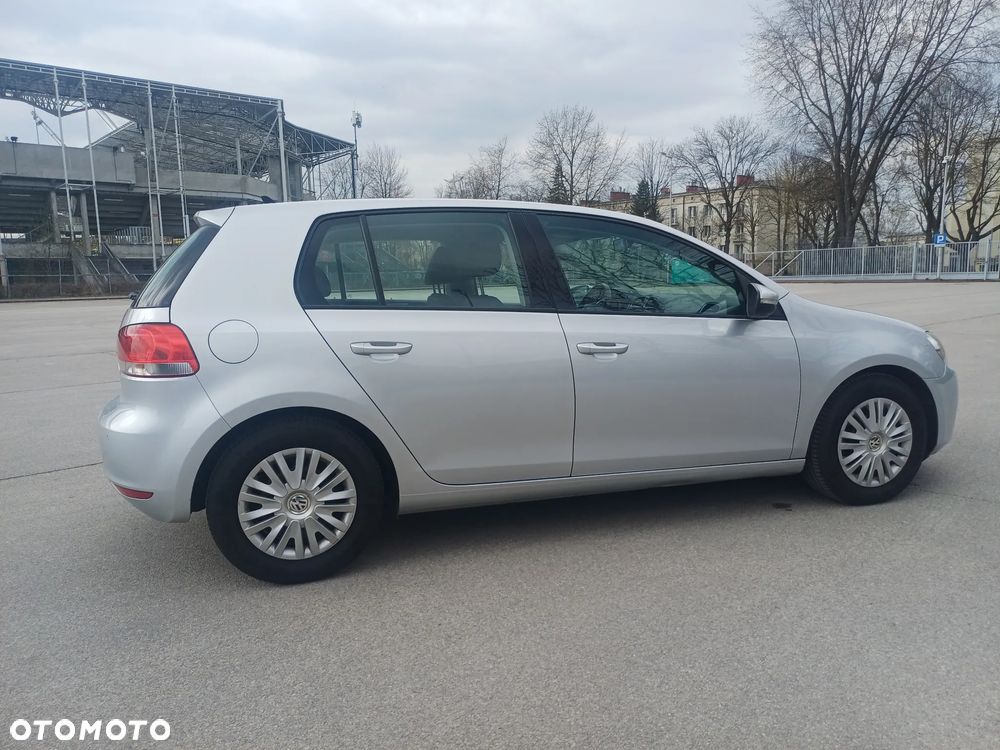 Volkswagen Golf 1.6 TDI Comfortline - 6