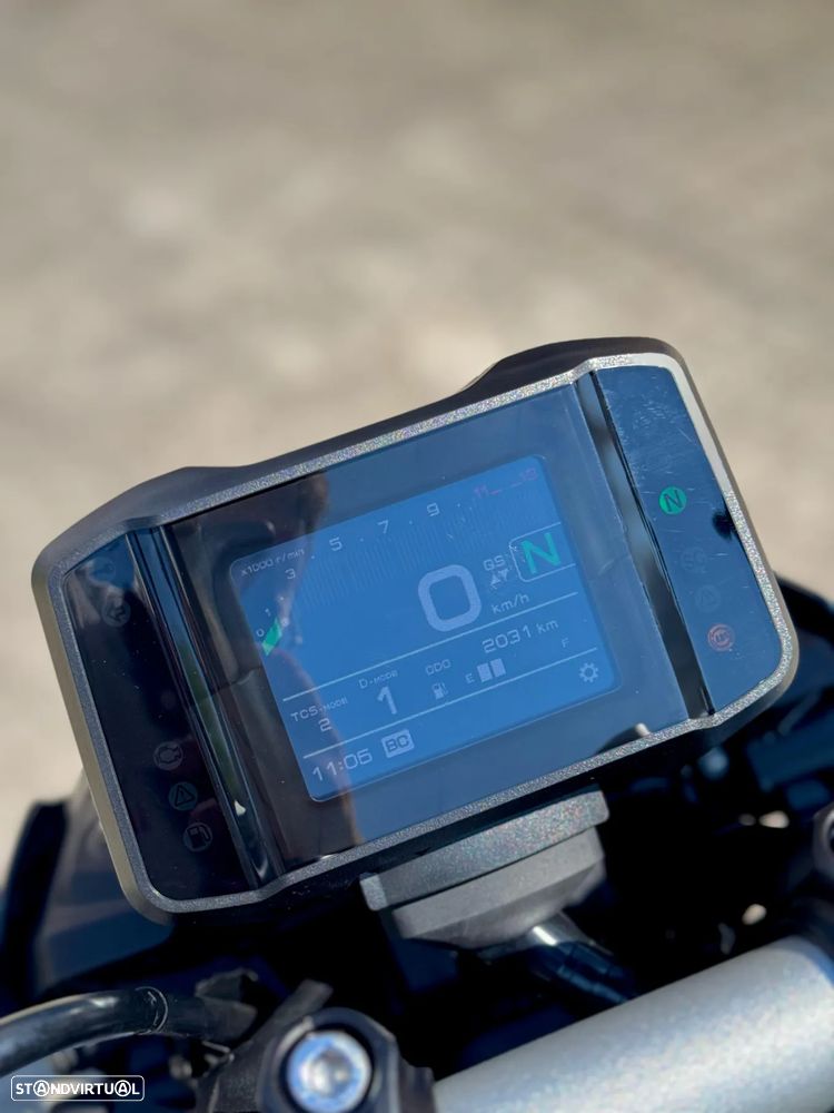 Yamaha MT-09 - 9