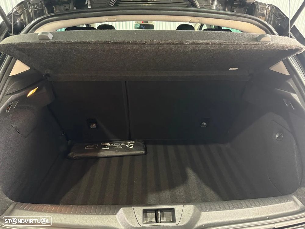 Renault Mégane 1.5 Blue dCi GT Line - 32