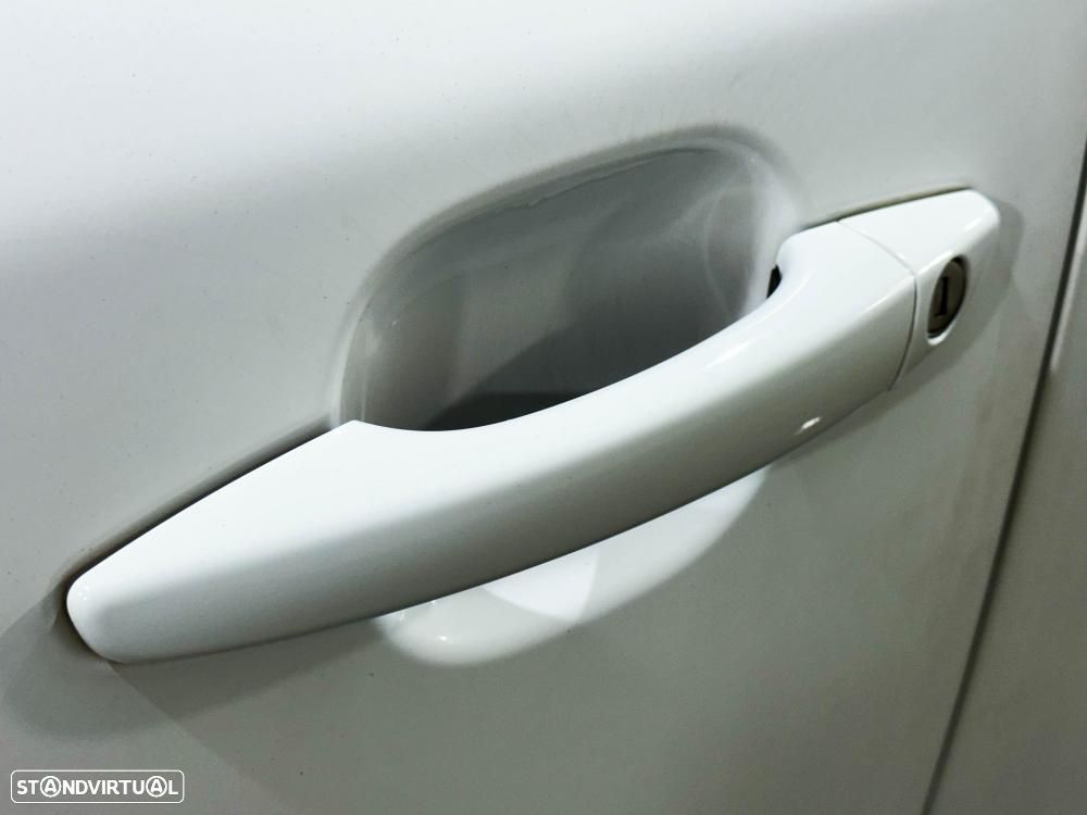 Peugeot 2008 1.2 PureTech Allure EAT8 - 16