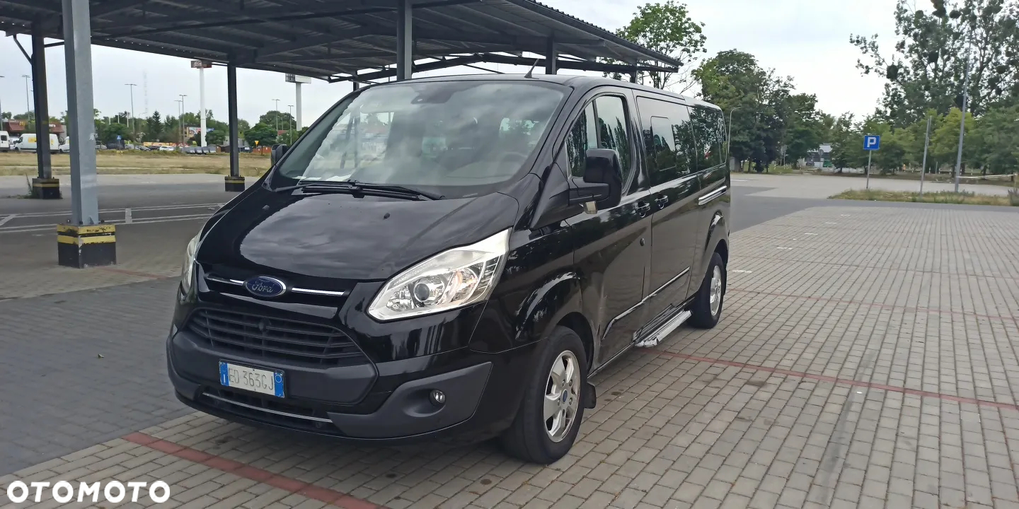 Ford Tourneo Custom - 2