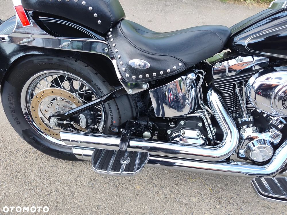 Harley-Davidson Softail Heritage Classic - 20