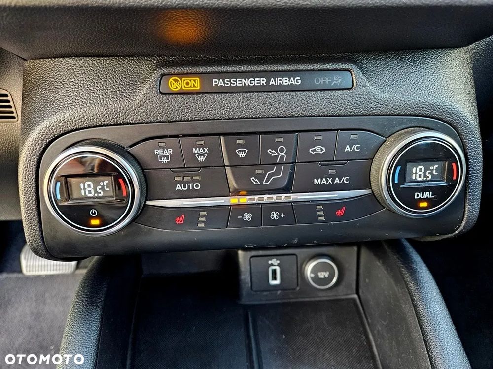 Ford Focus - 29