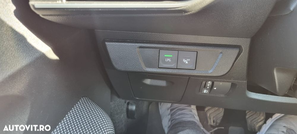 Dacia Logan TCe 90 MT6 Prestige - 10