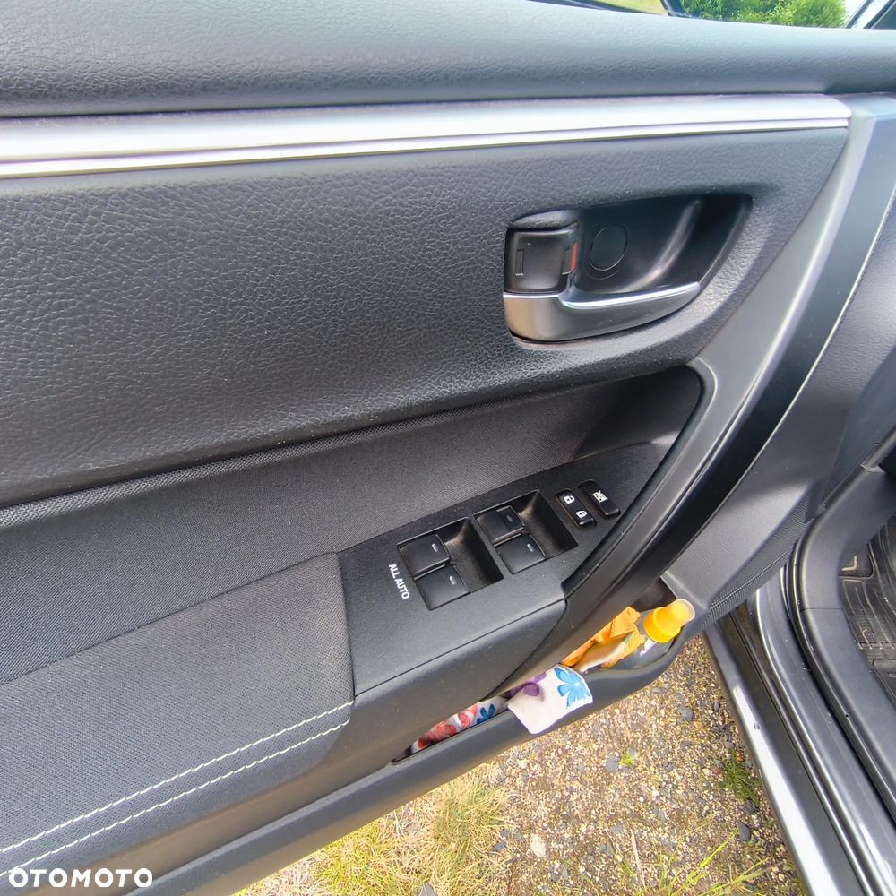 Toyota Corolla 1.6 Comfort - 9