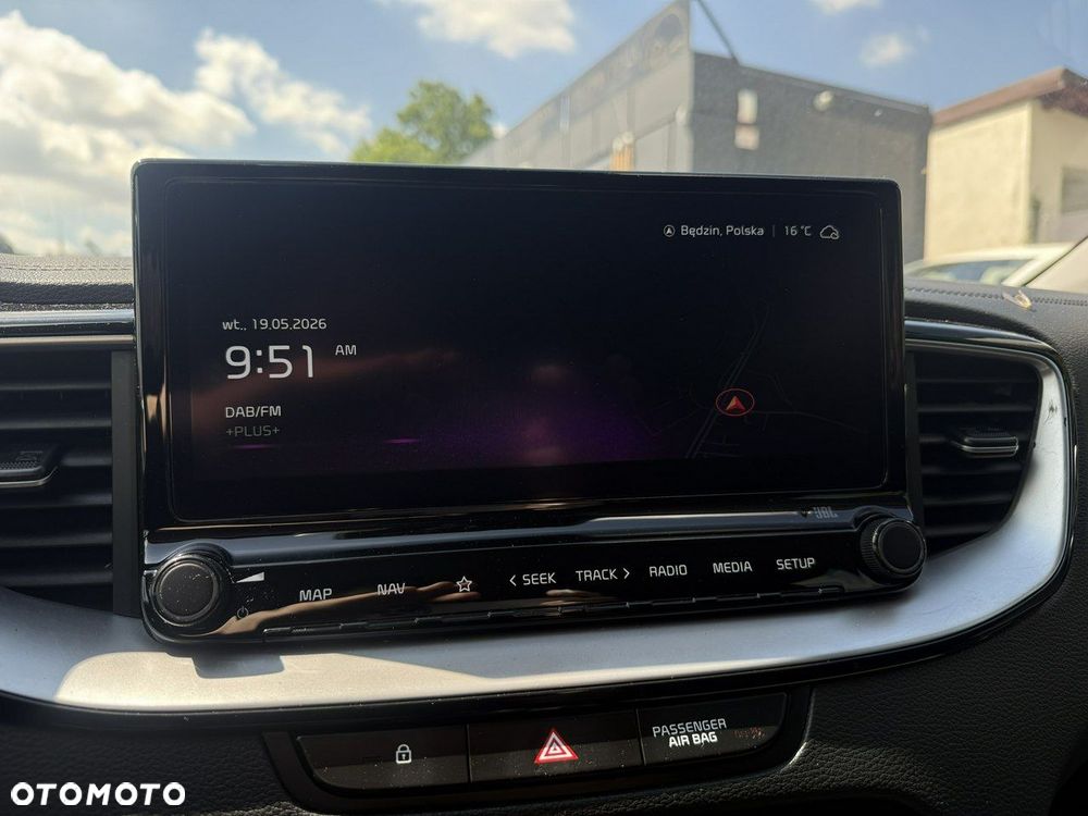 Kia Ceed 1.6 CRDi mHEV Business Line - 10