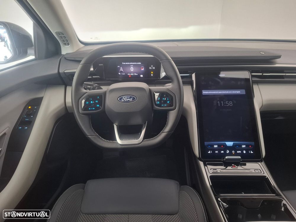 Ford Explorer - 13