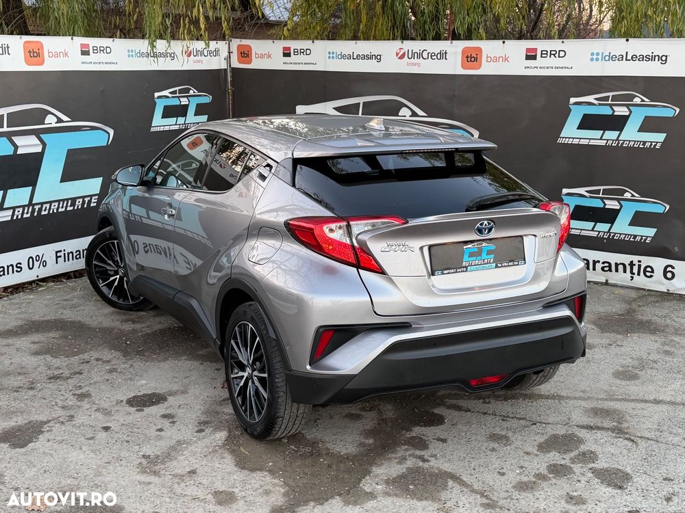 Toyota C-HR Hybrid Lounge - 38