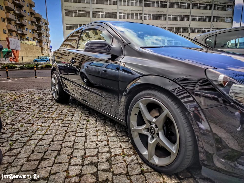 Opel Astra GTC 1.9 CDTI - 2