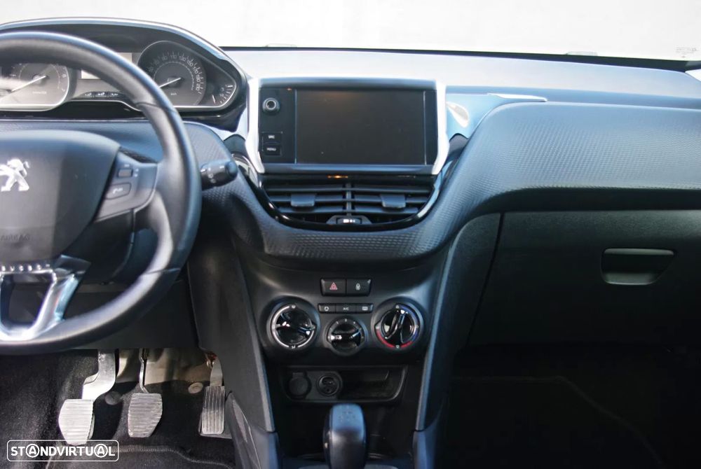 Peugeot 2008 1.2 PureTech Style - 26