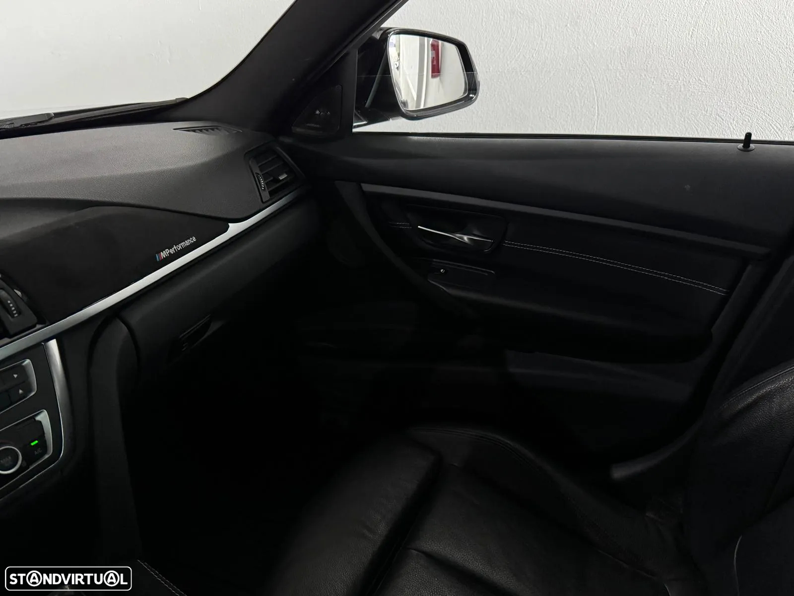 BMW 335 i Sport-Aut. - 36