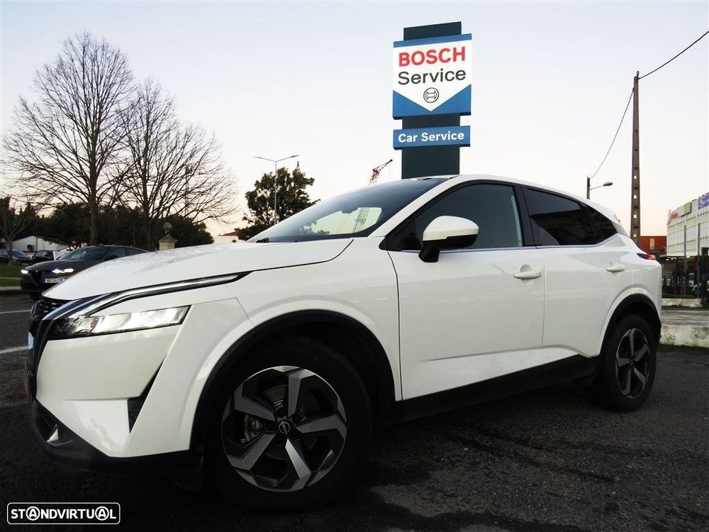 Nissan Qashqai 1.3 DIG-T N-Connecta LED Xtronic - 1