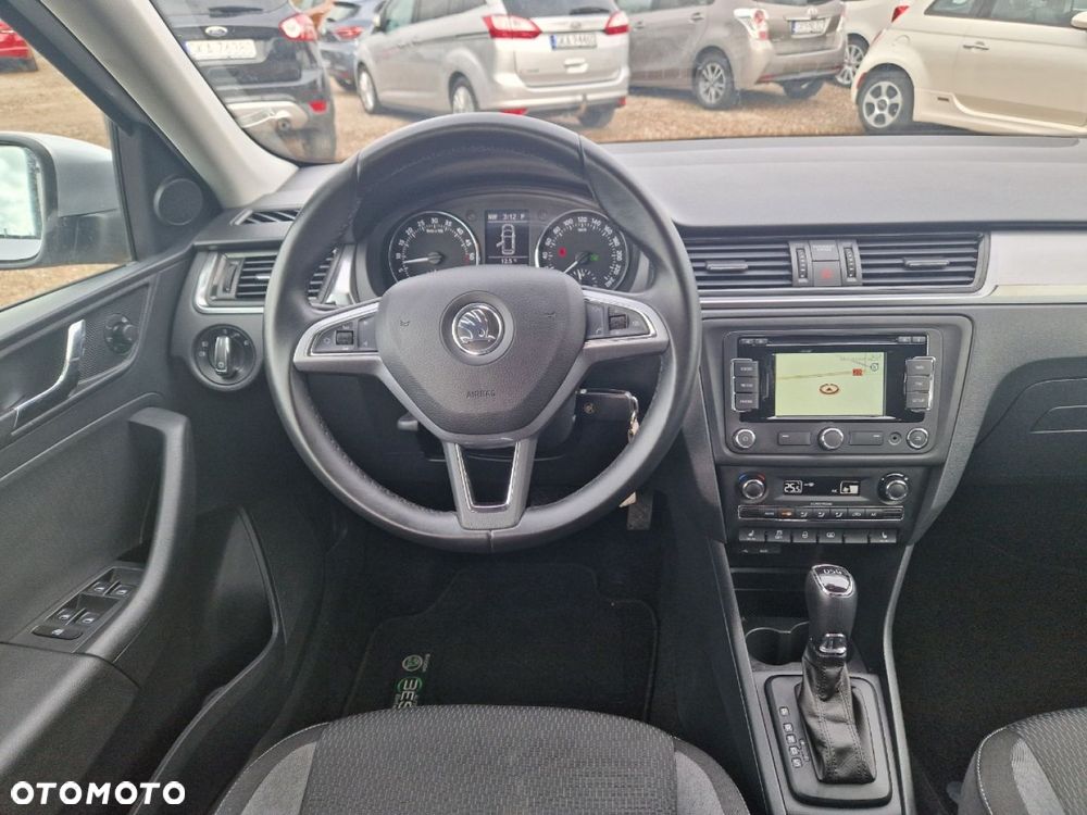Skoda RAPID 1.6 TDI DSG Ambition - 15