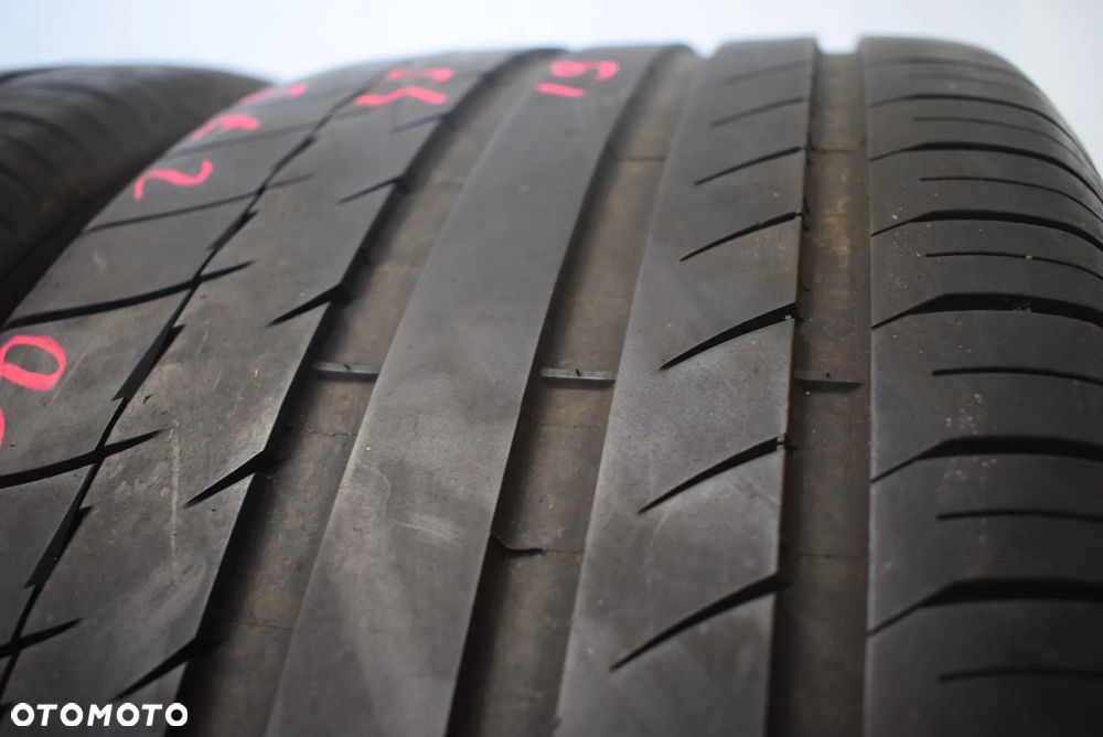 R19 275/45 Michelin Latitude Sport - 3