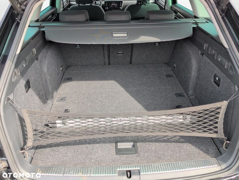 Skoda Superb 2.0 TDI SCR 4x4 Scout DSG - 10