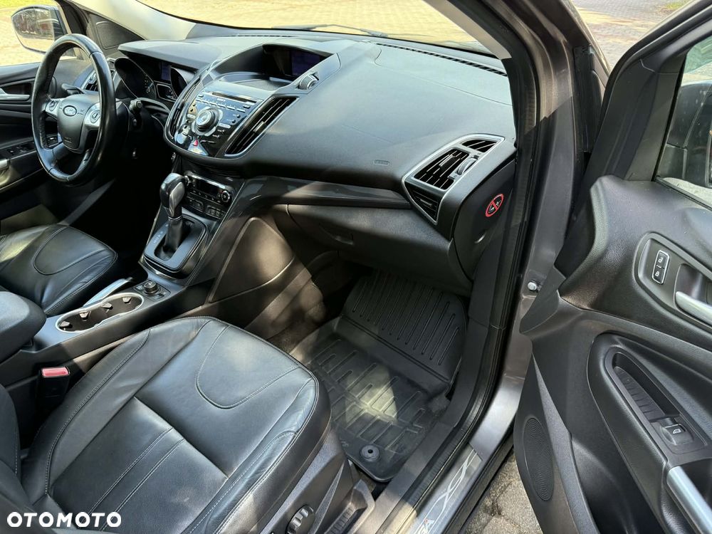 Ford Kuga 2.0 TDCi 4WD Titanium Plus - 17