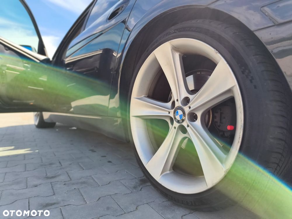 BMW Seria 7 745i - 40