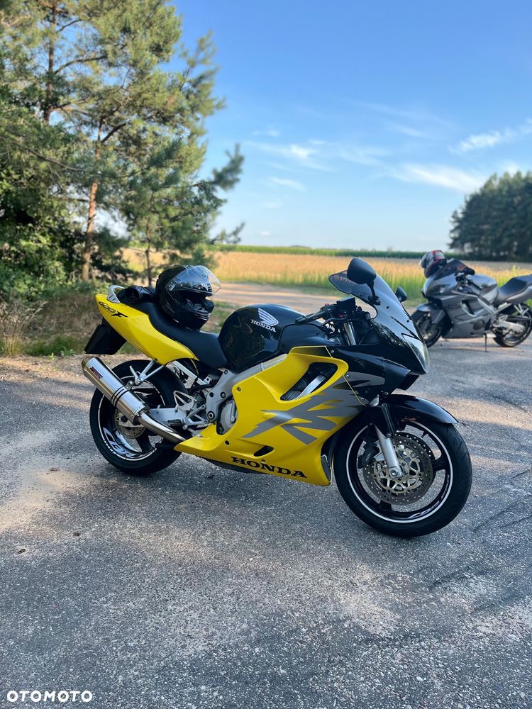 Honda CBR - 2