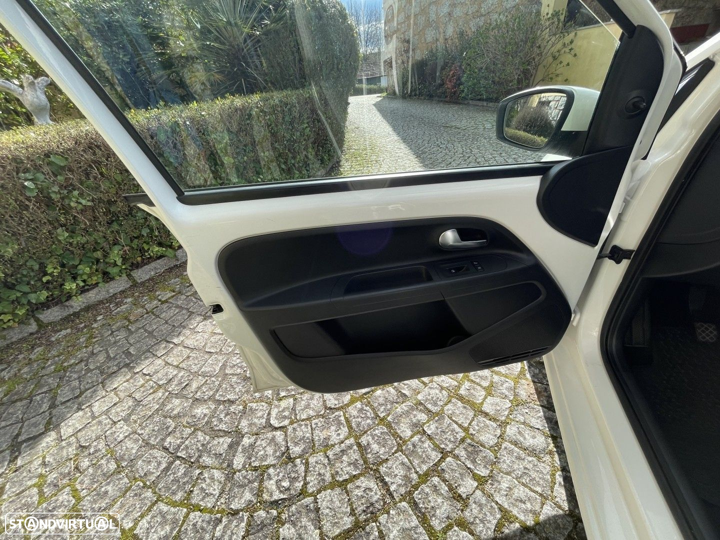 VW Up! - 9