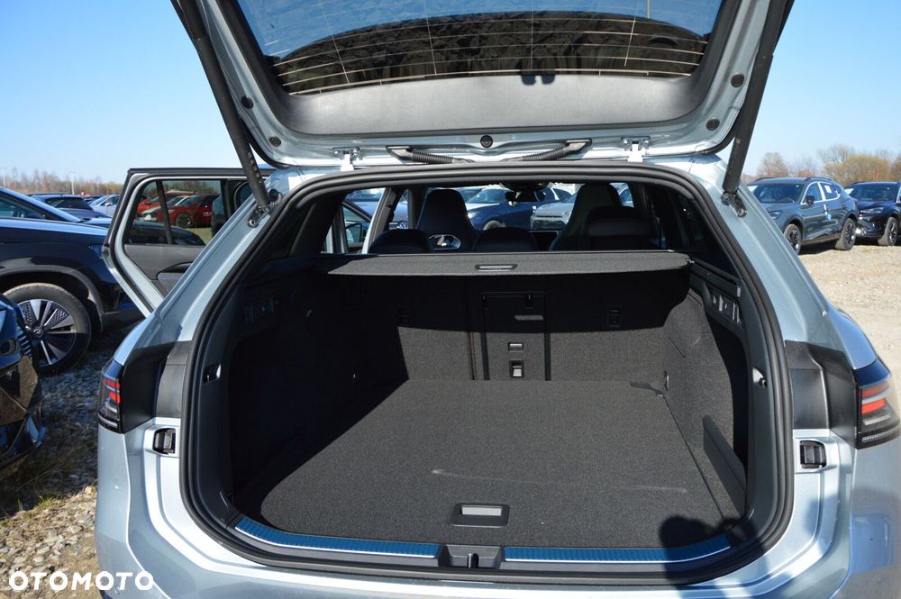 Volkswagen Passat - 17