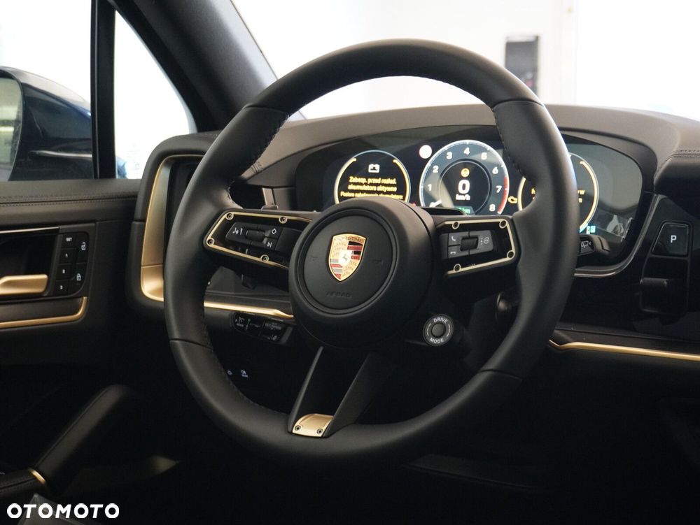 Porsche Cayenne E-Hybrid PHEV Black Edition - 38