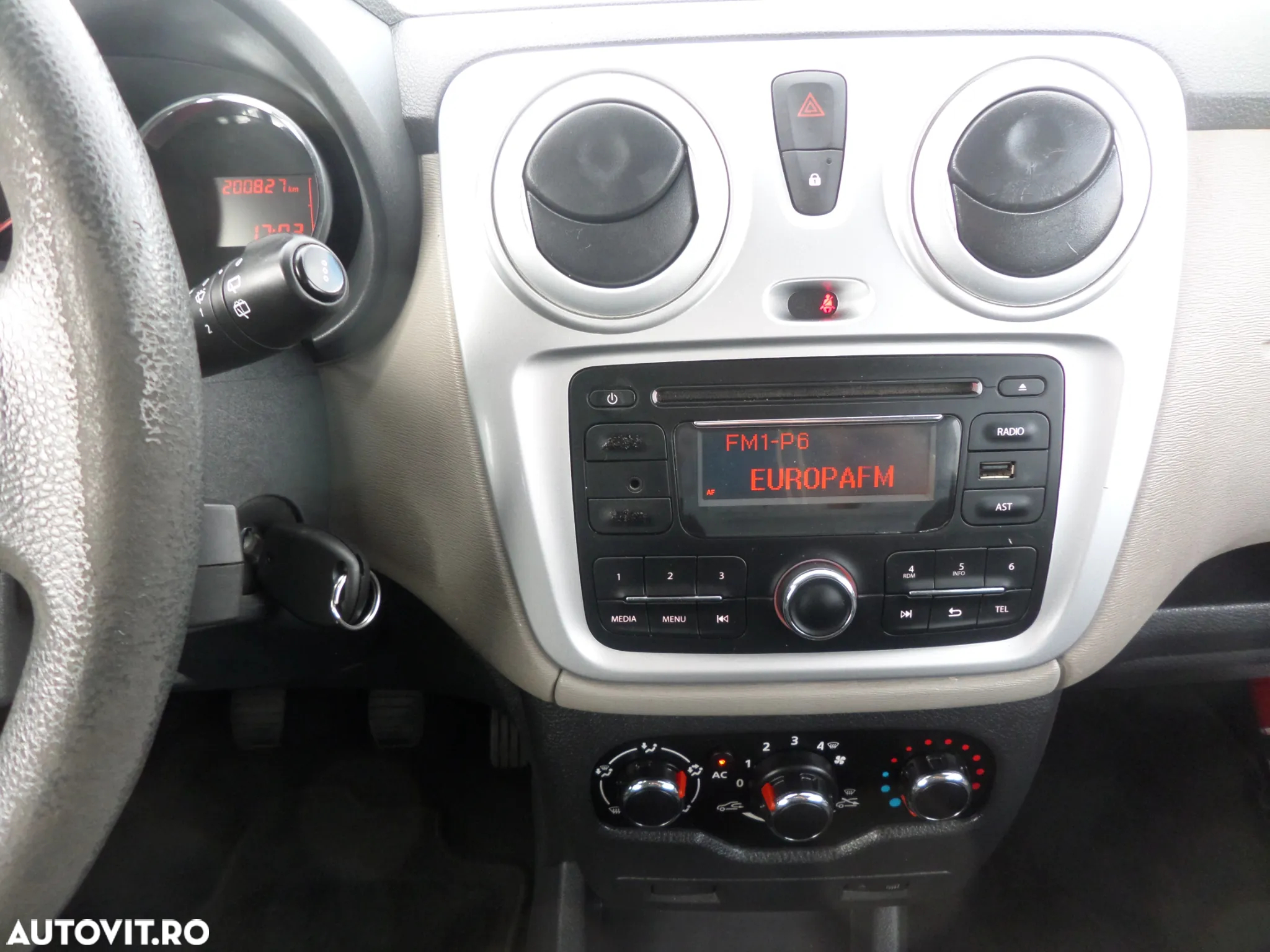 Dacia Dokker 1.5 dCi 90 CP Laureate - 33