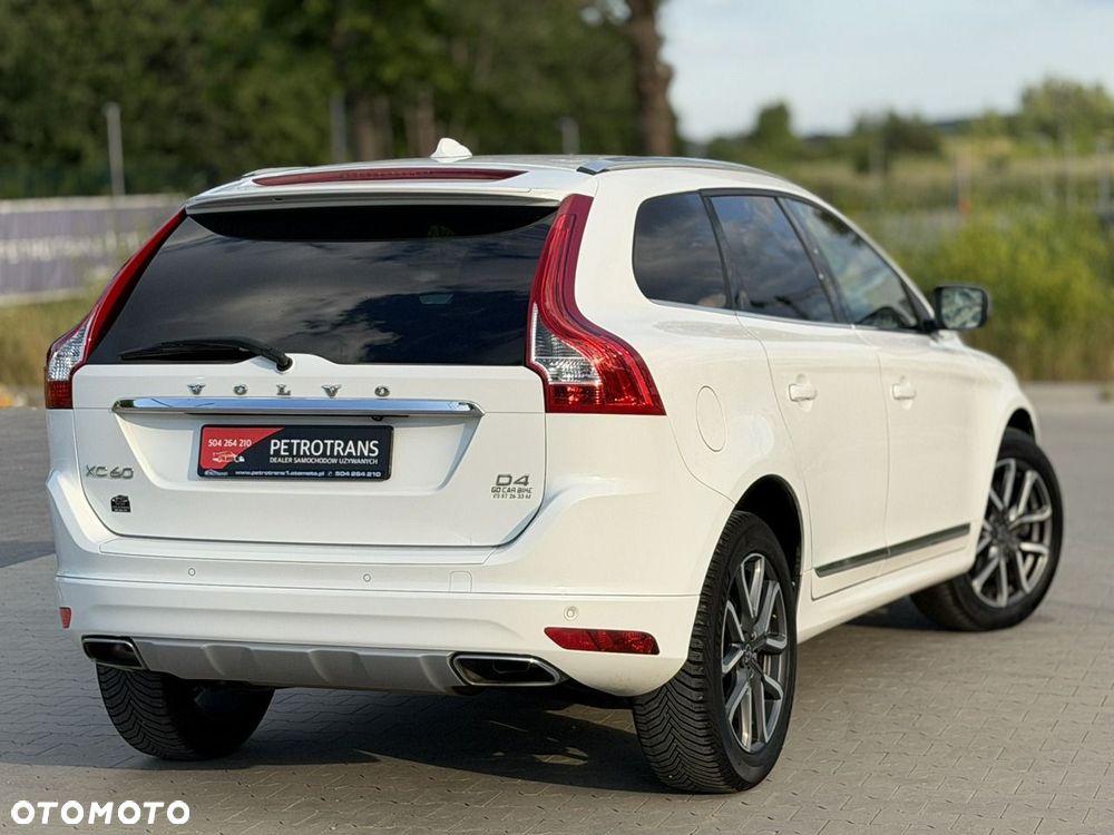Volvo XC 60 D4 SCR Momentum - 11