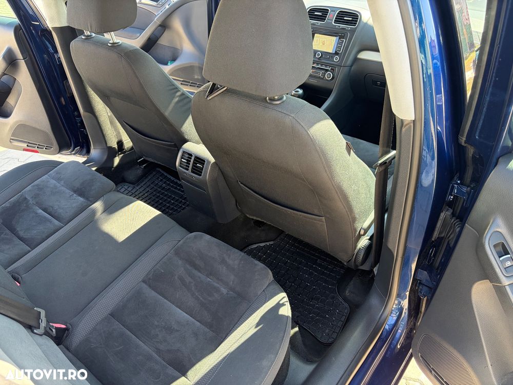 Volkswagen Golf 2.0 TDI Comfortline - 13
