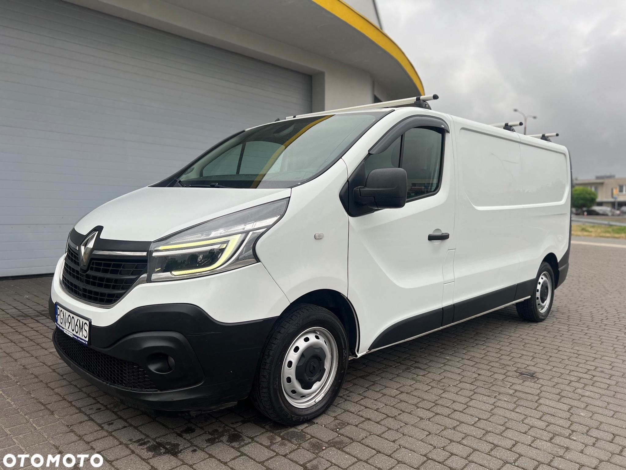 Renault TRAFIC L2H1 - 16
