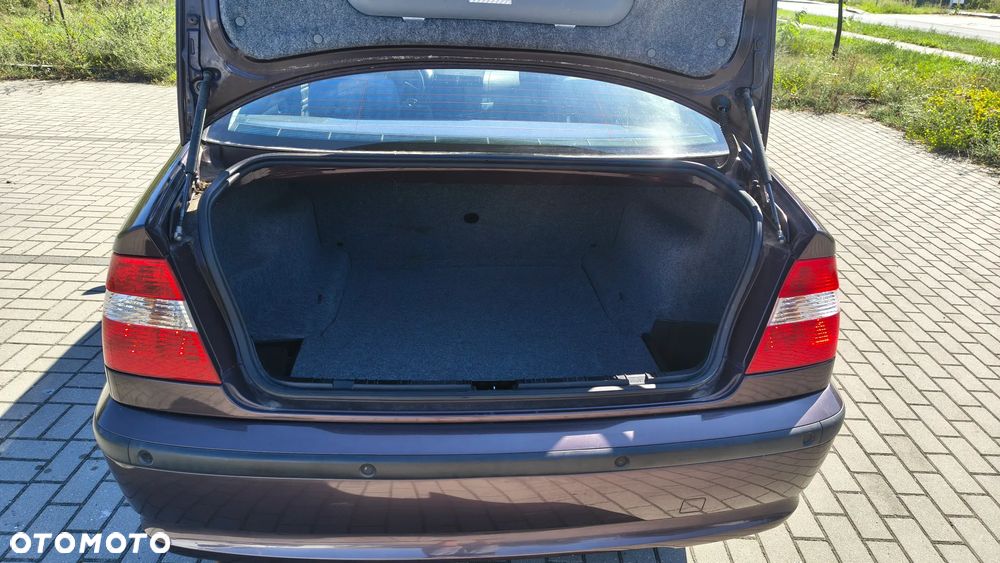 BMW Seria 3 - 18