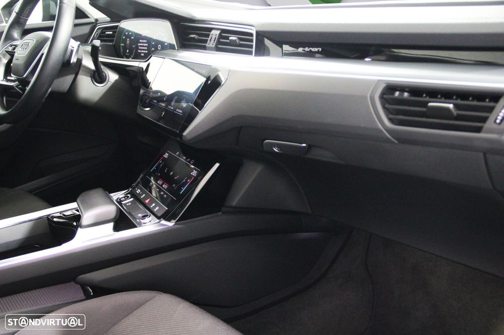 Audi Q8 e-Tron Sportback 55 quattro Advanced - 10