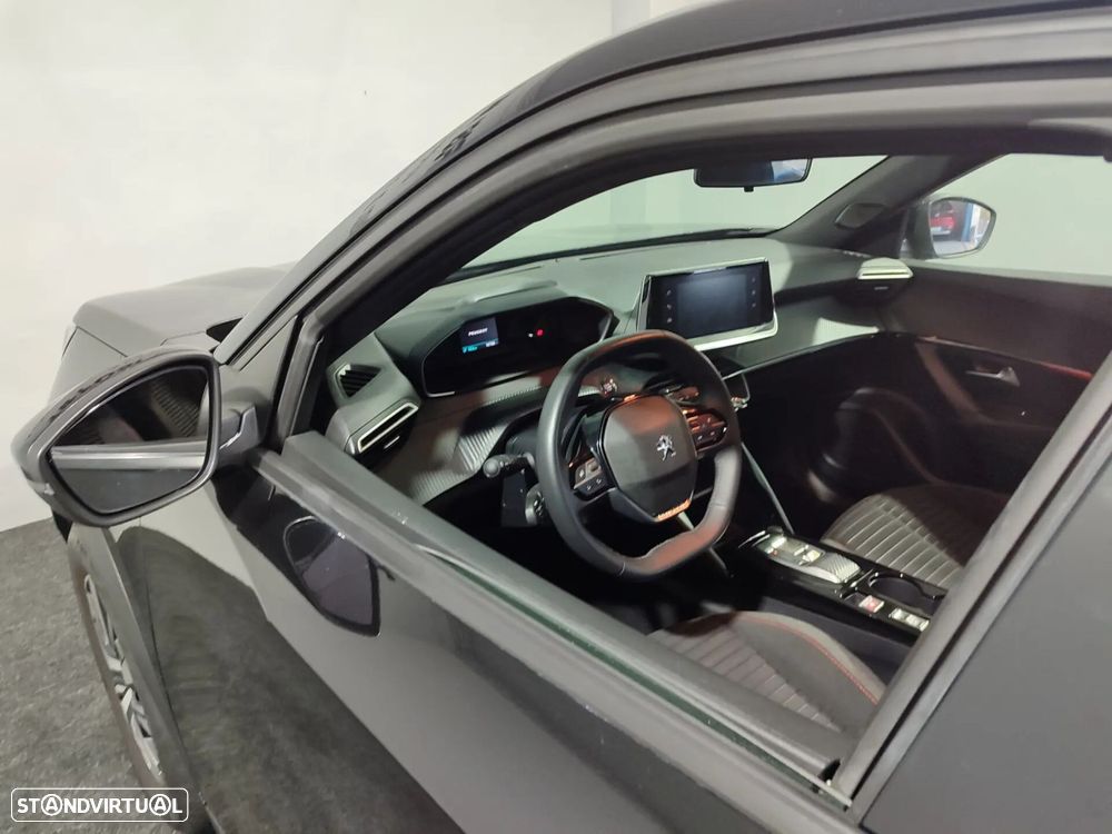 Peugeot e-2008 50 kWh Active Pack - 11