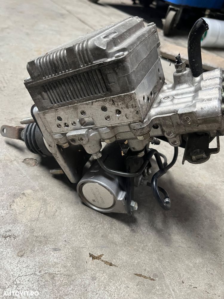 Pompa abs Toyota auris 1.8 hibrid 2016 - 3