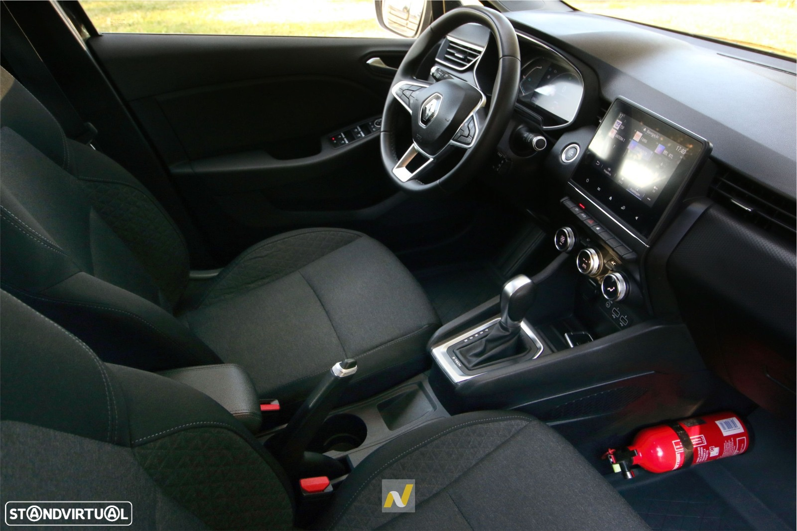 Renault Clio 1.6 E-Tech Intens - 17
