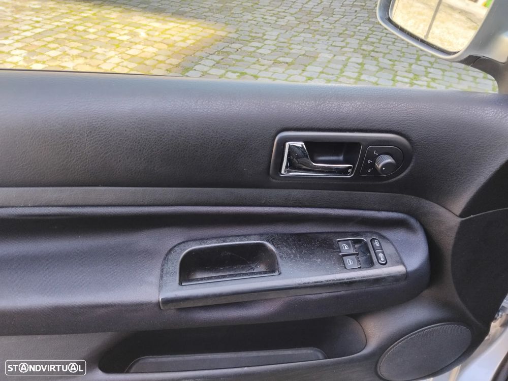 VW Golf 1.4i Confortline JE+AC - 16