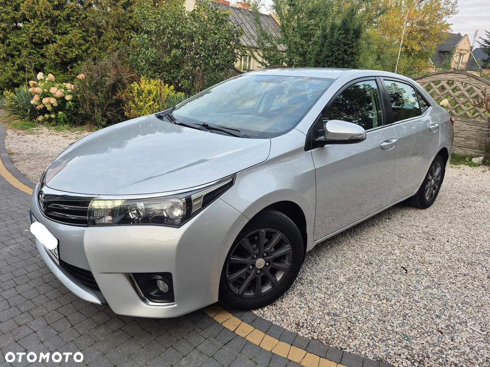 Toyota Corolla 1.6 Premium - 12