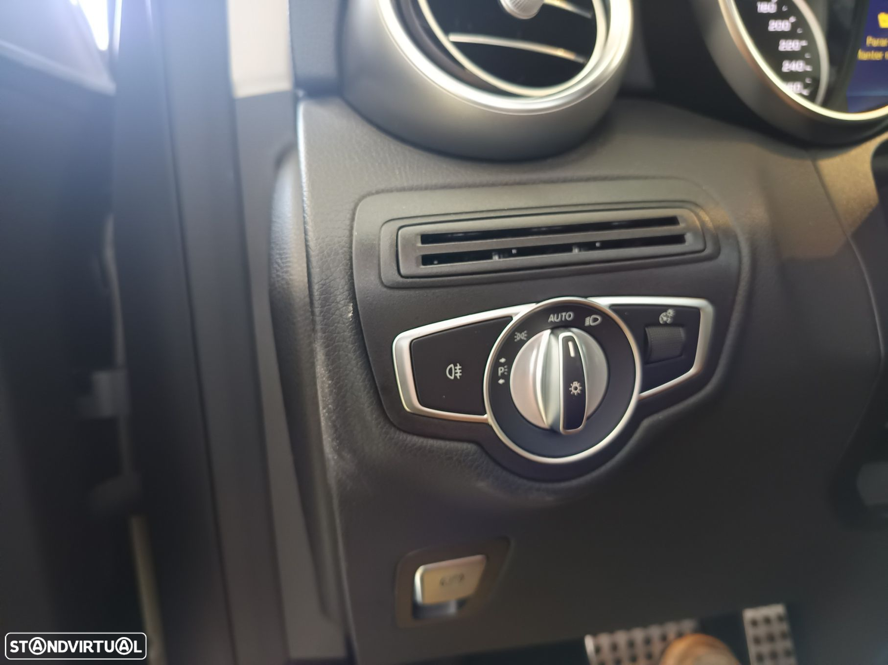 Mercedes-Benz GLC 300 de 4Matic - 34