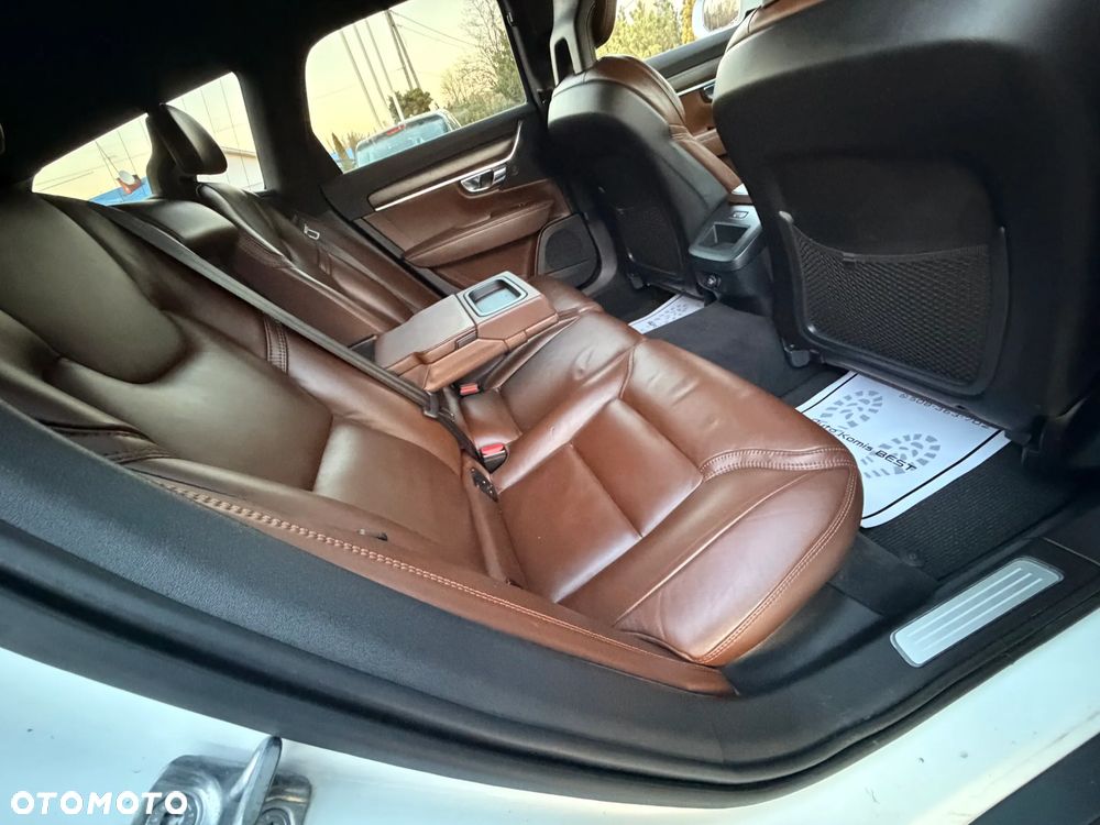 Volvo V90 Cross Country D5 SCR AWD - 10