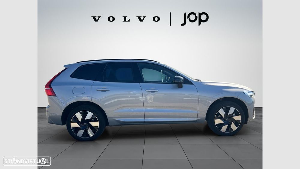 Volvo XC 60 2.0 T6 PHEV Plus Dark AWD - 6